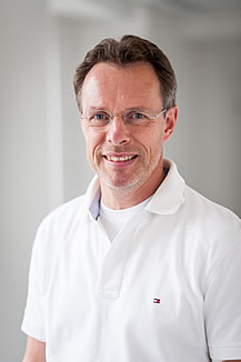 Dr. med. Michael Graf Dr. med. Michael Graf